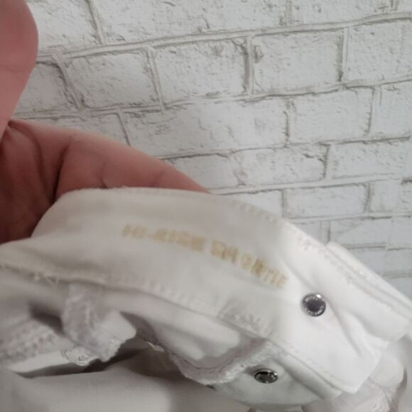 AEO hi-rise shortie white shorts - Picture 11 of 12